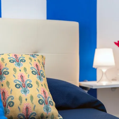 Maison Lulu - Old Town Affittacamere Napoli