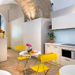 Maison Lulu - Old Town 3* نابولي